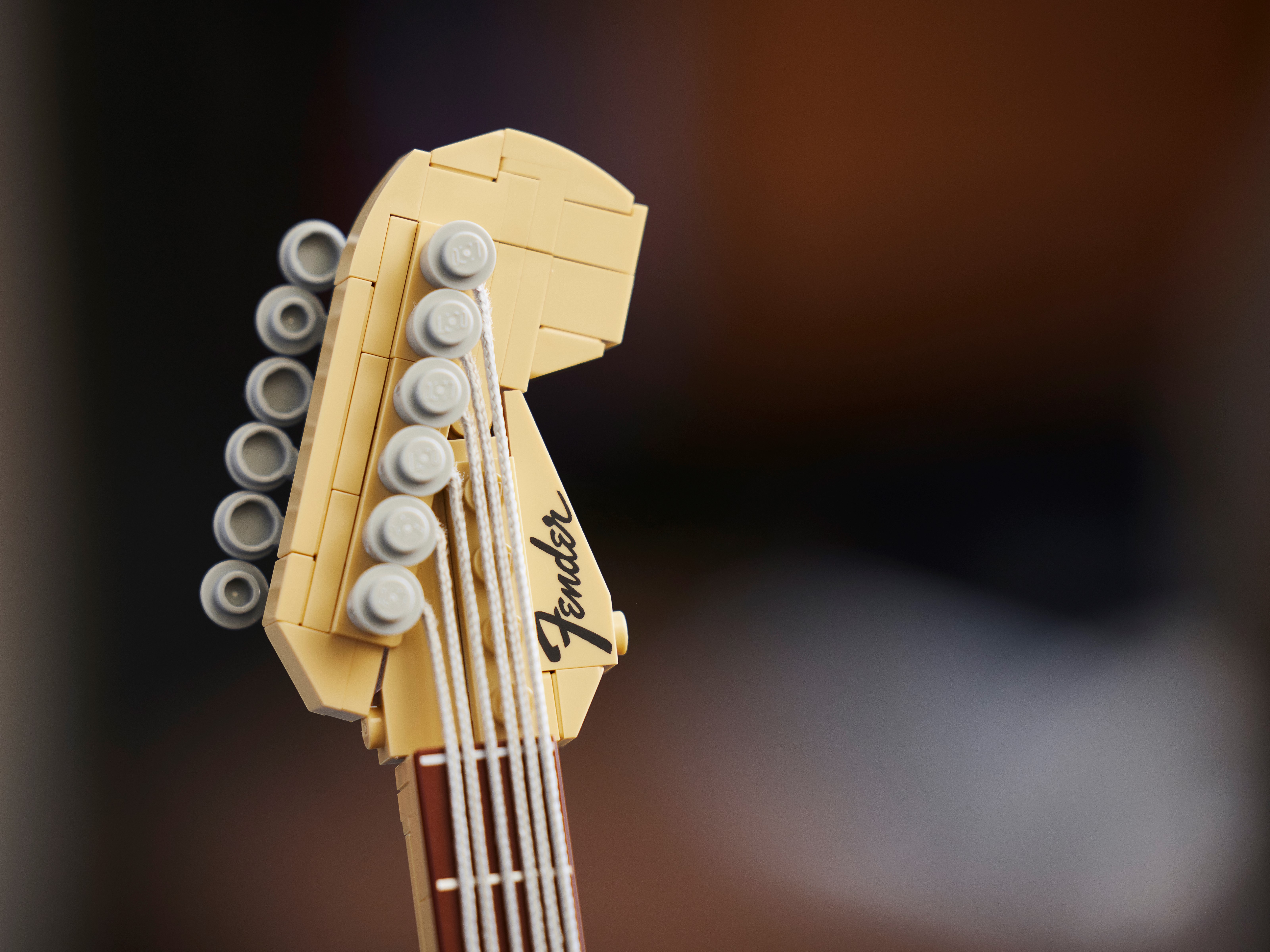 LEGO® Ideas Fender® Stratocaster™ 21329