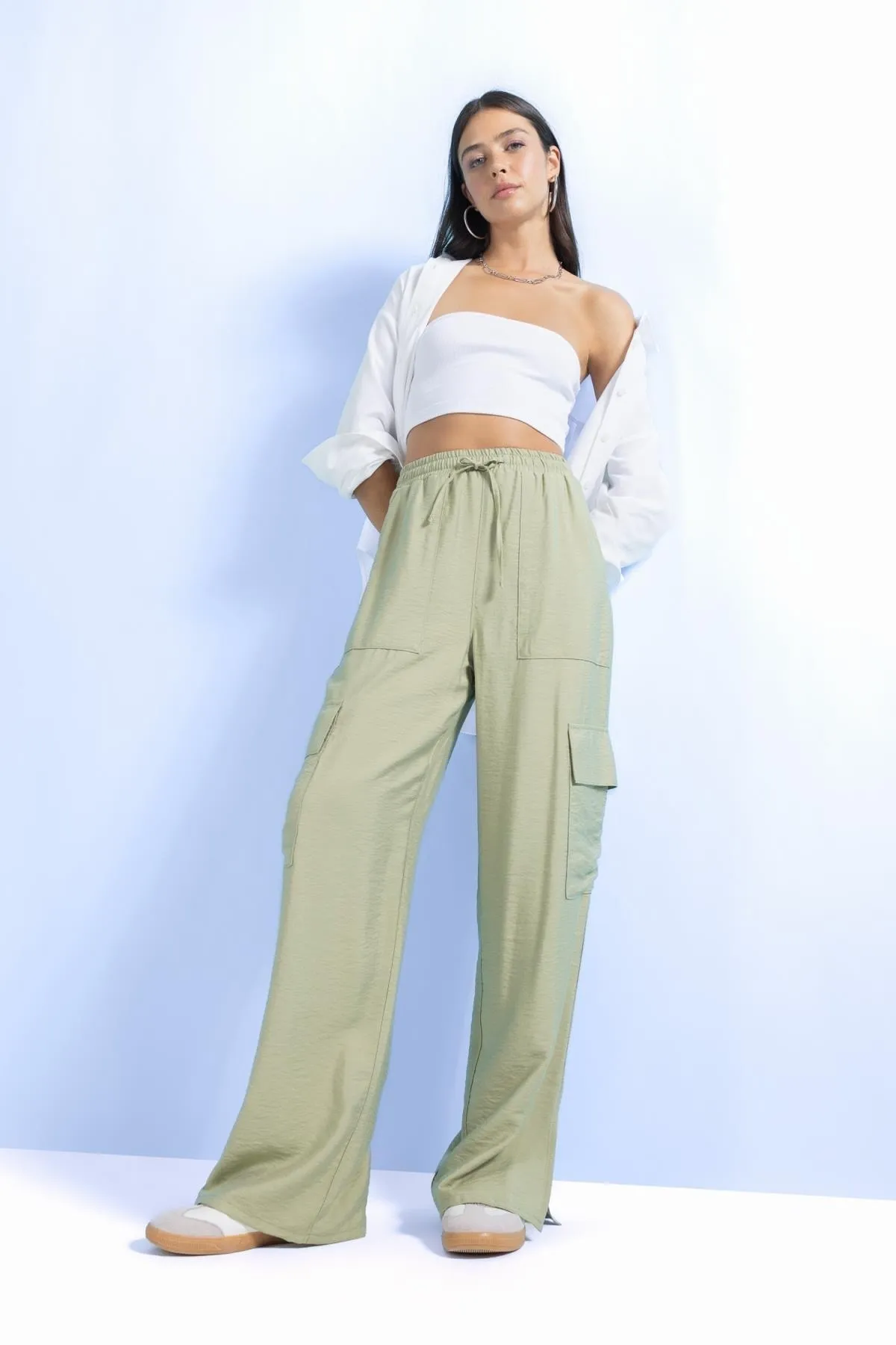 DeFacto  Weite Beintasche, hohe Taille, weites Bein, lange Hose A9212ax23sm