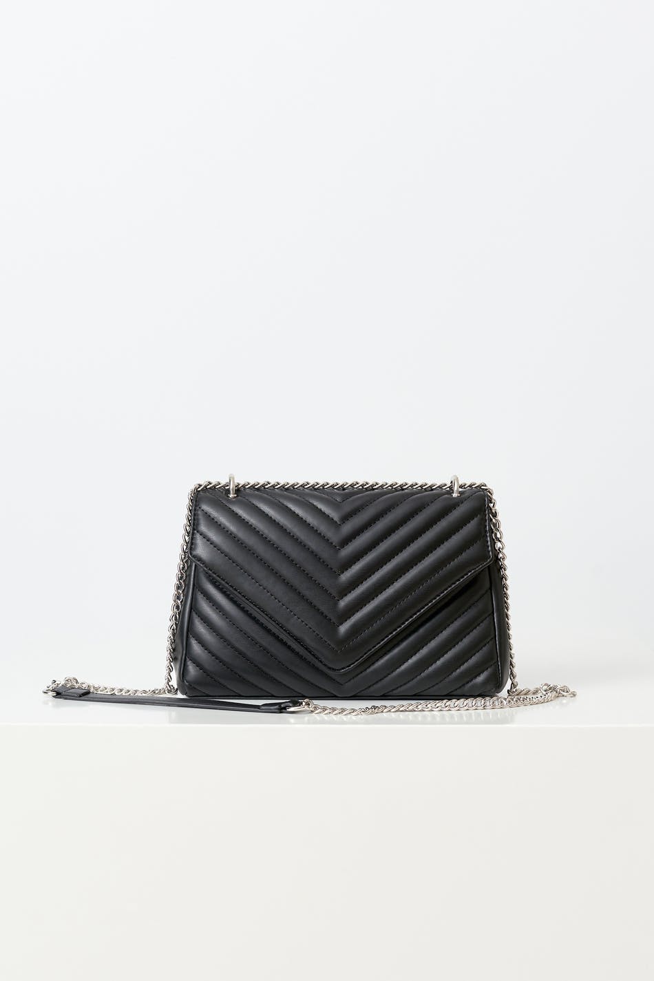 Quilted shoulder bag