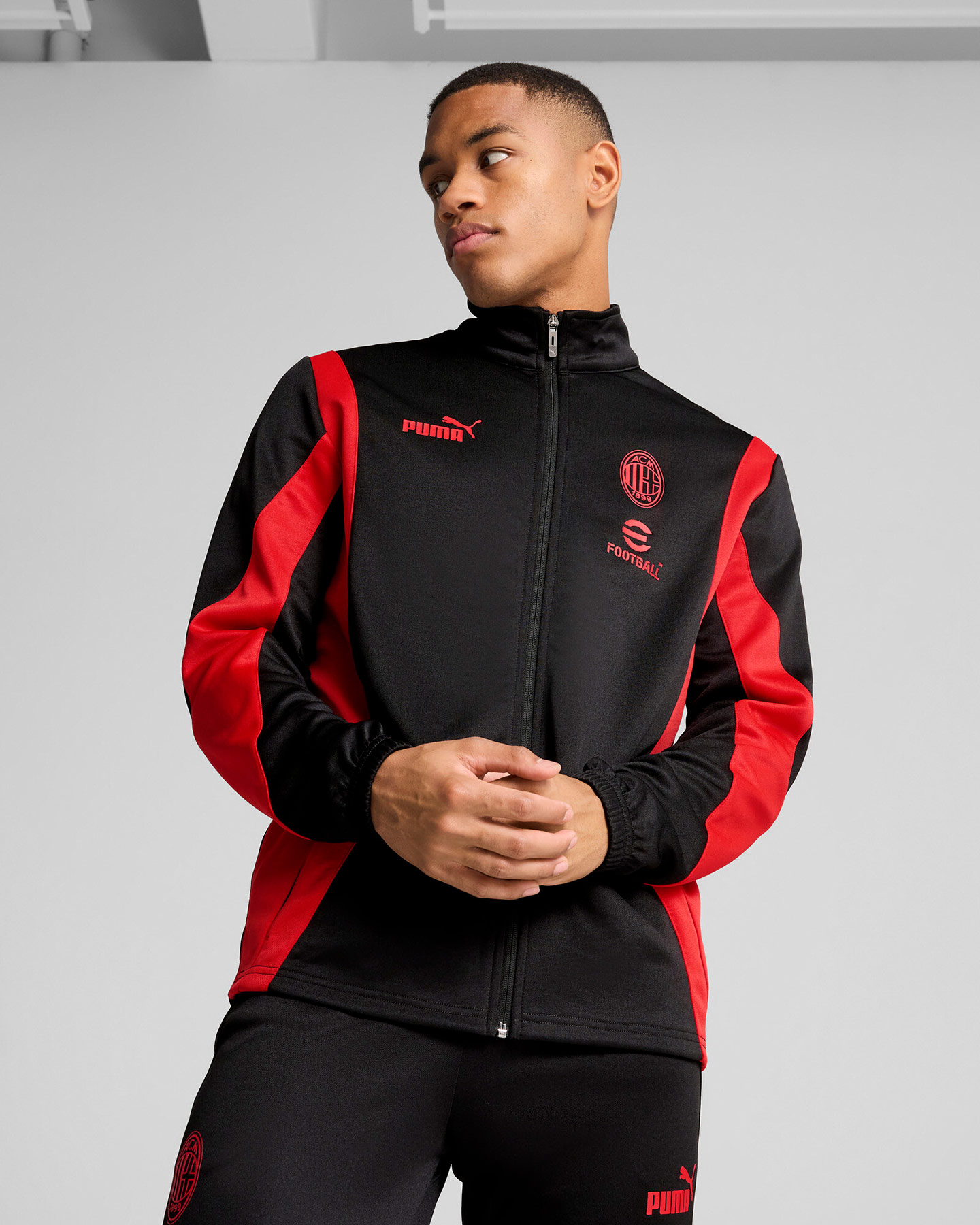 Oficiálne futbalové oblečenie Puma AC Miláno Ftblnrgy+24-25 M 779337-07