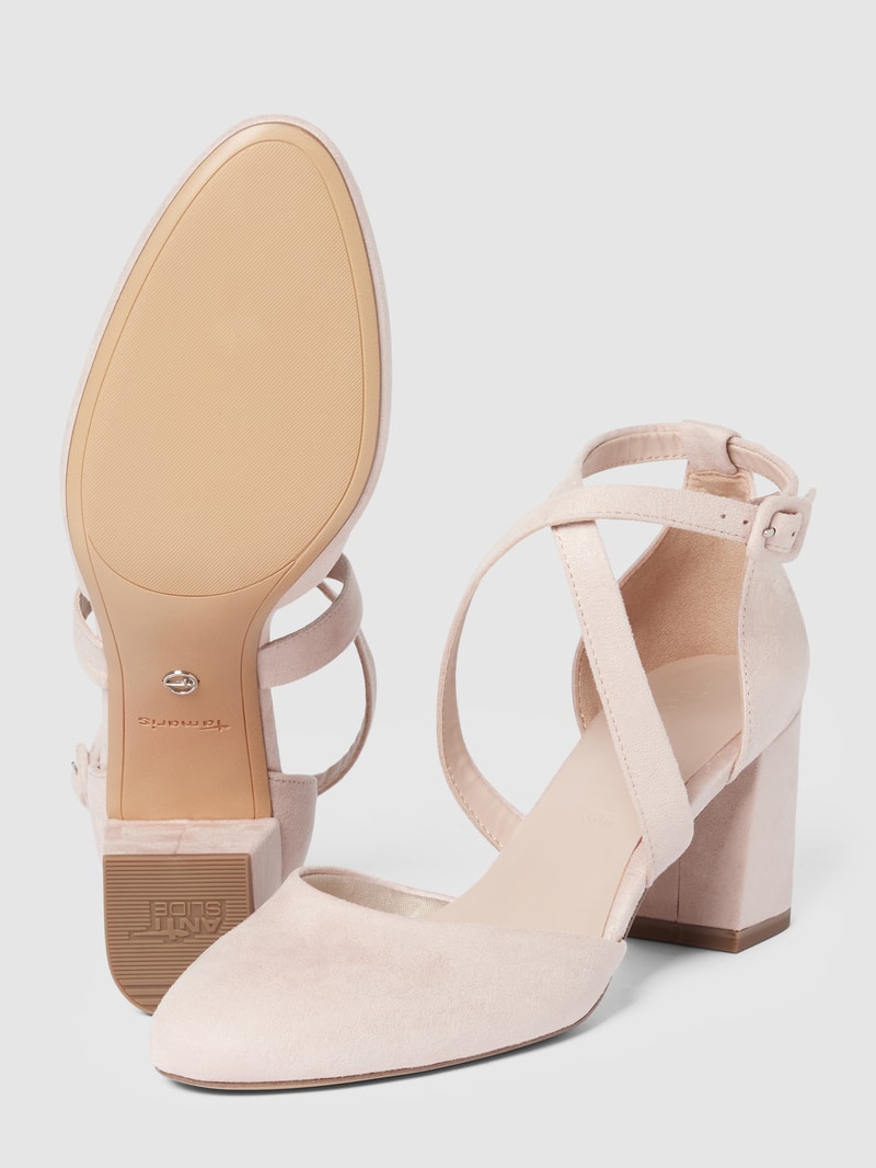 Pumps mit Dornschließe in beige