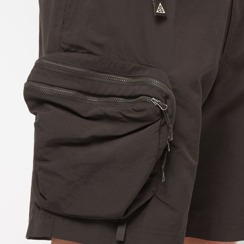 NIKE ACG Snowgrass Cargo Short velvet brown/black/sanddrift
