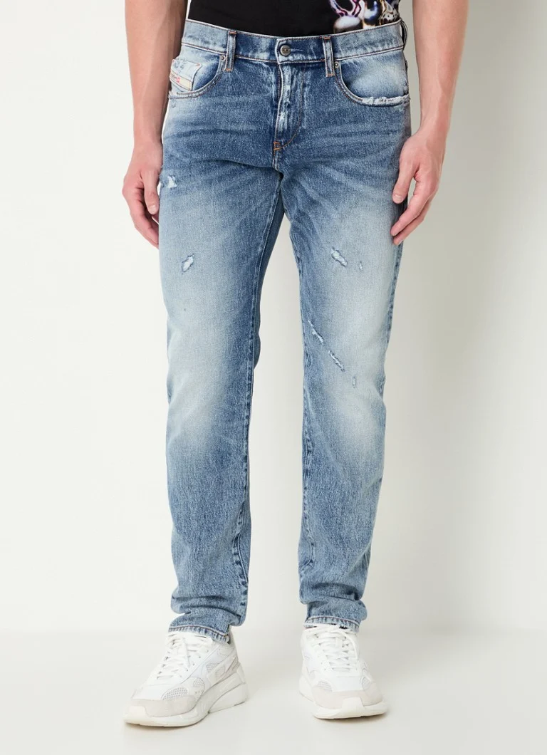 Jeansy Diesel D Strukt slim fit 2019 z przetarciami