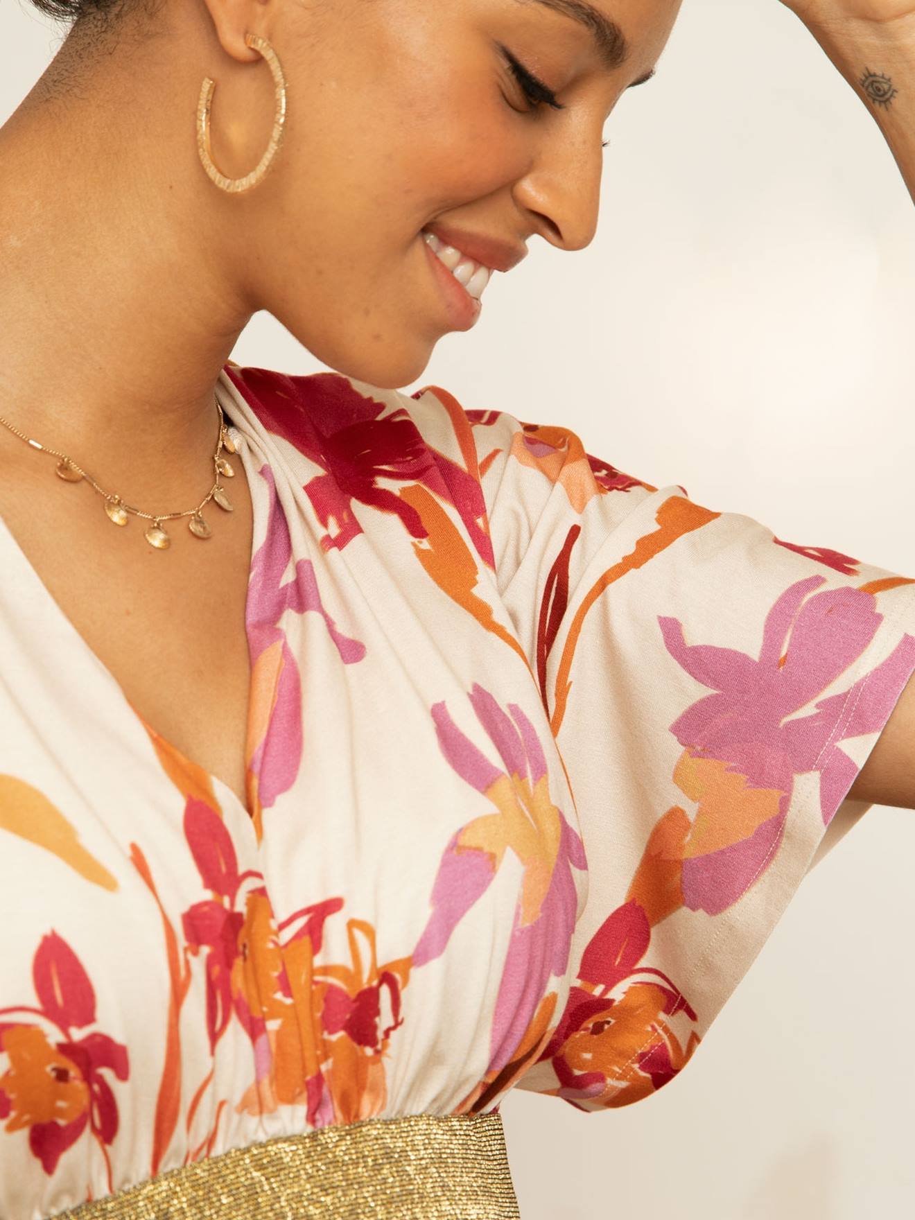 Envie de Fraise Festliches Kleid für Schwangerschaft & Stillzeit FELICINEOR ENVIE DE FRAISE - hellbeige bedruckt
