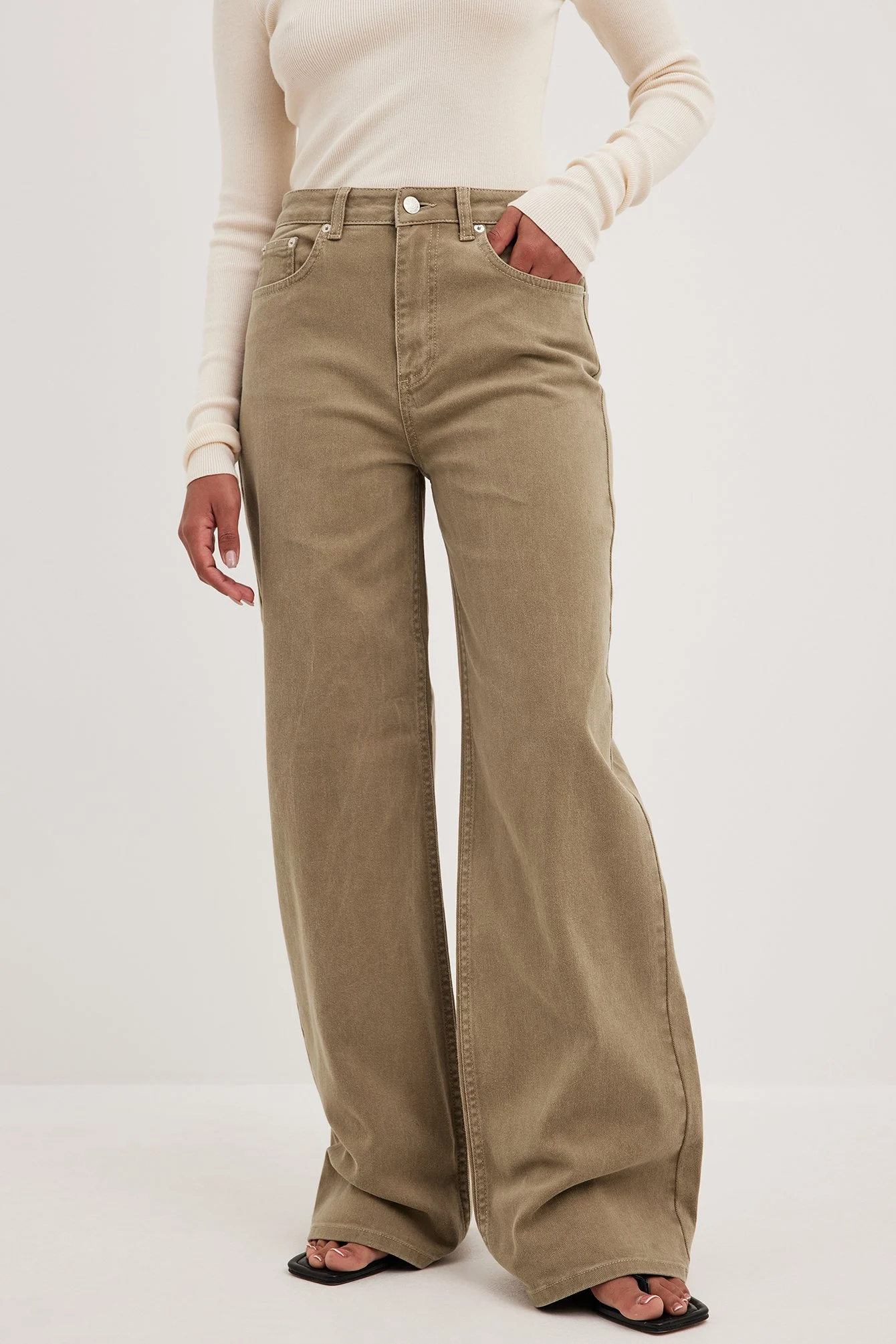 Weite Jeans mit hoher Taille