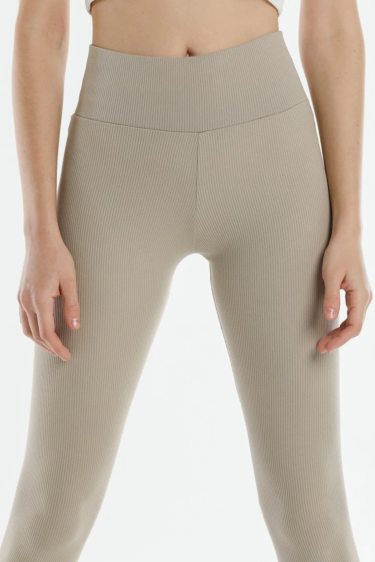 Domoda  Beigefarbene, gerippte, elastische Strickstrumpfhose mit hoher Taille und Interlock-Taille