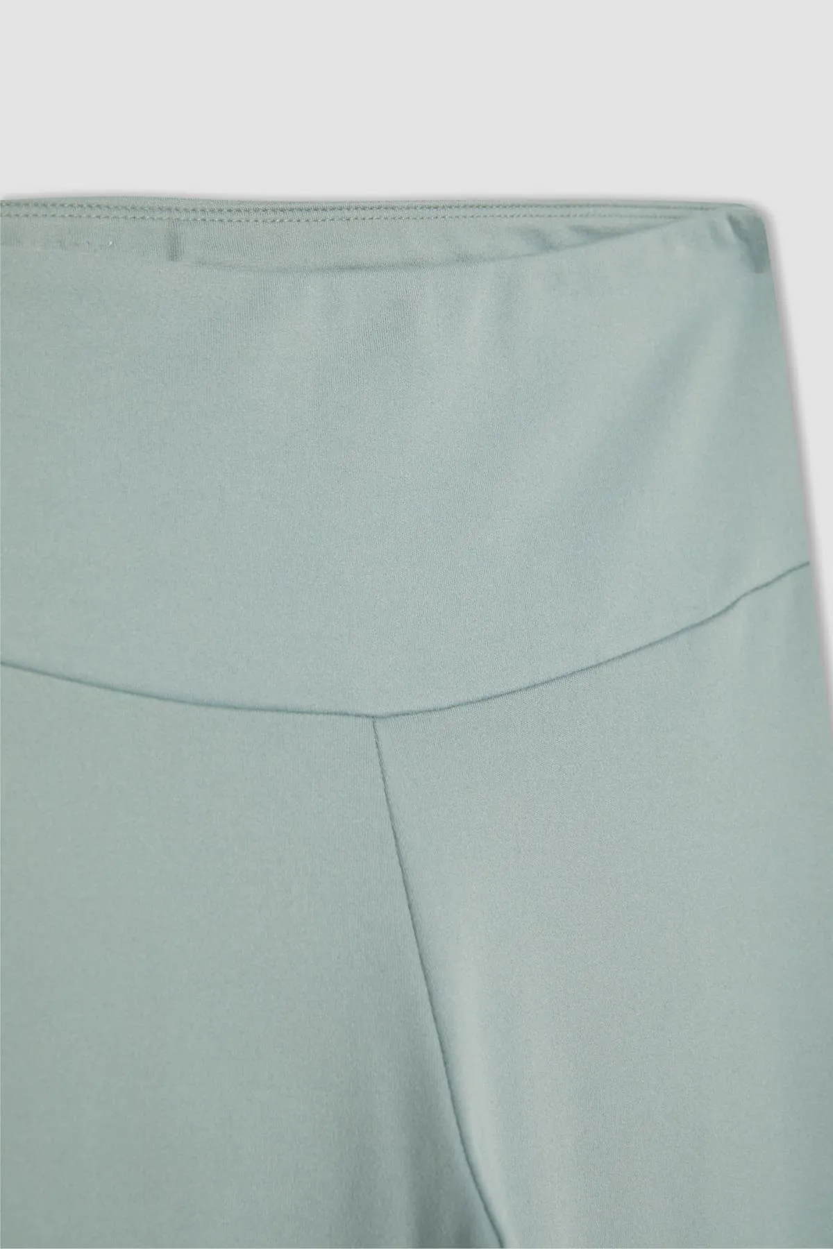 DeFacto  Sport-Strumpfhose mit körperbetonter Passform B4590ax24sp