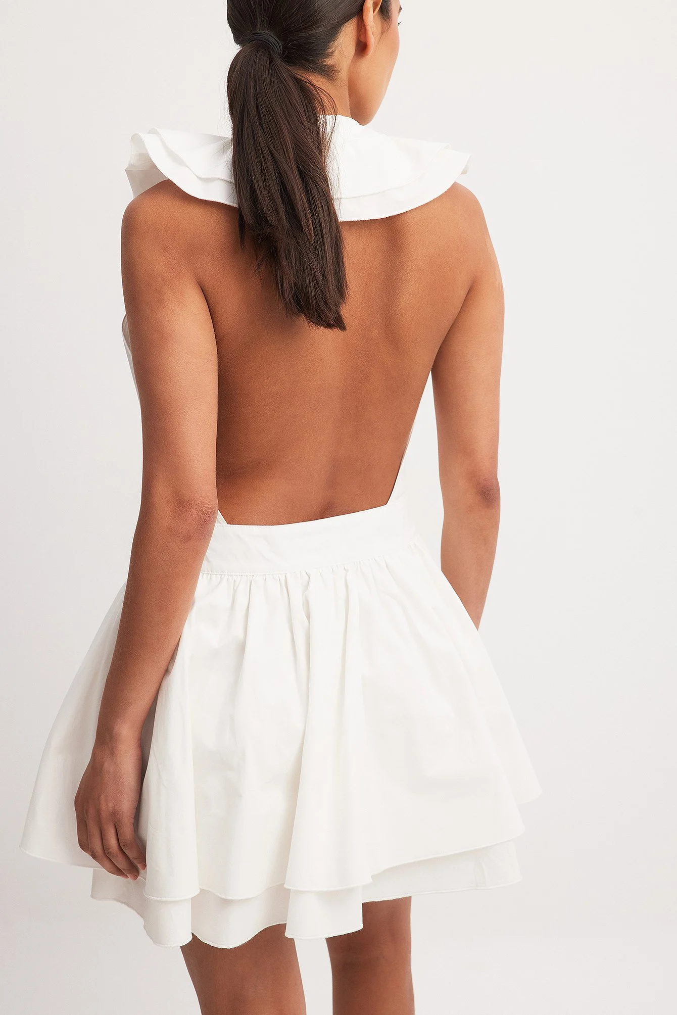 Minikleid mit gewebtem Volantdetail