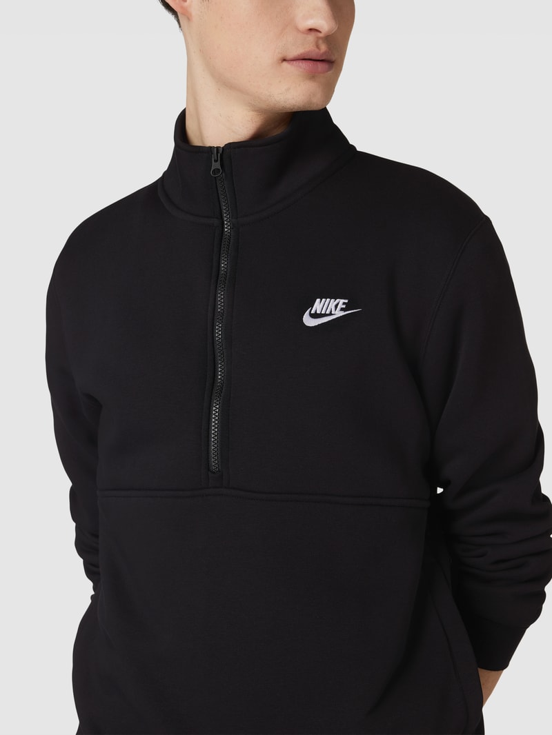 Sweatshirt mit kurzem Reißverschluss Modell 'CLUB' in schwarz
