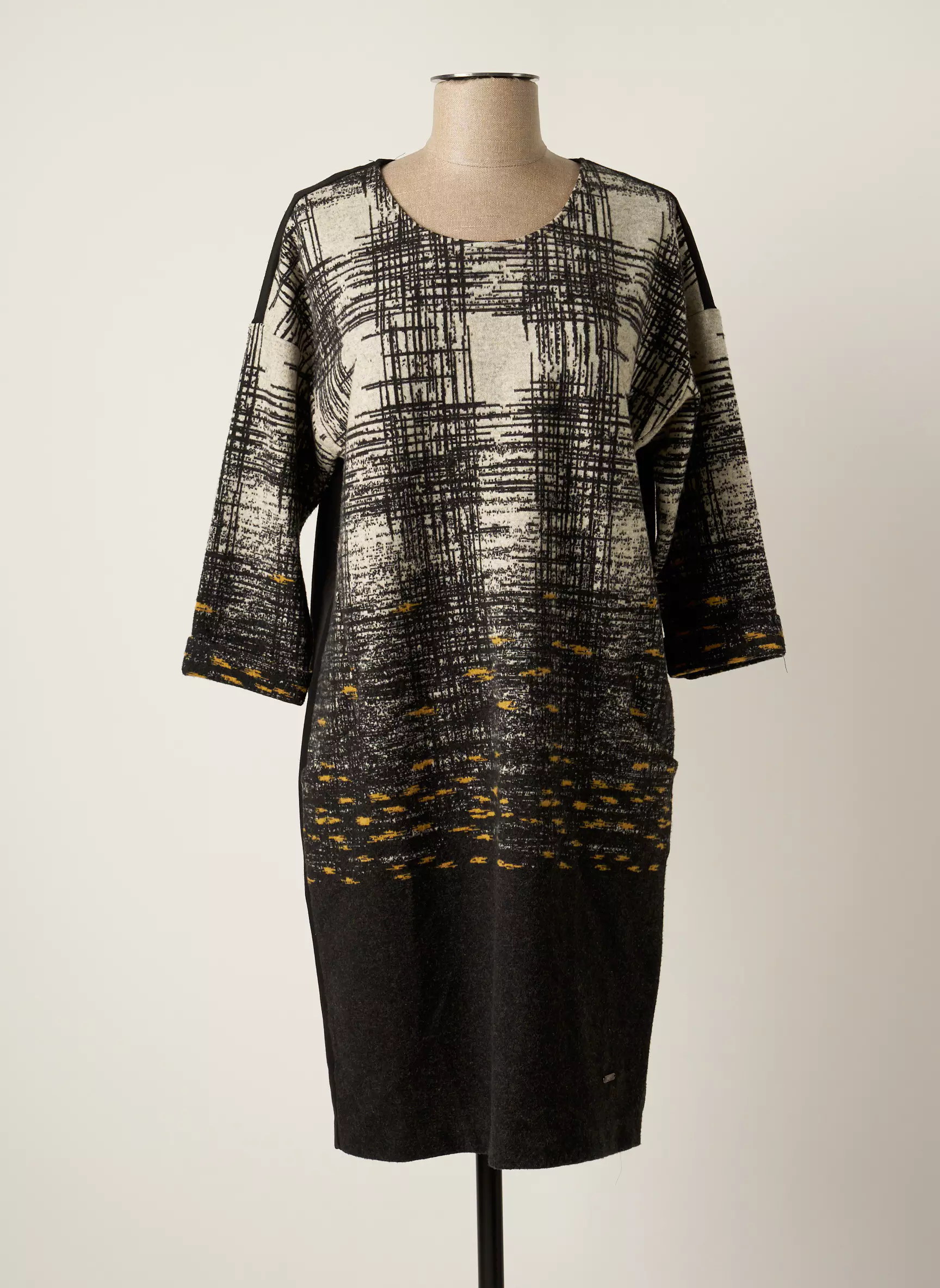 Mc Planet Robes Mi Longues Femme couleur noir