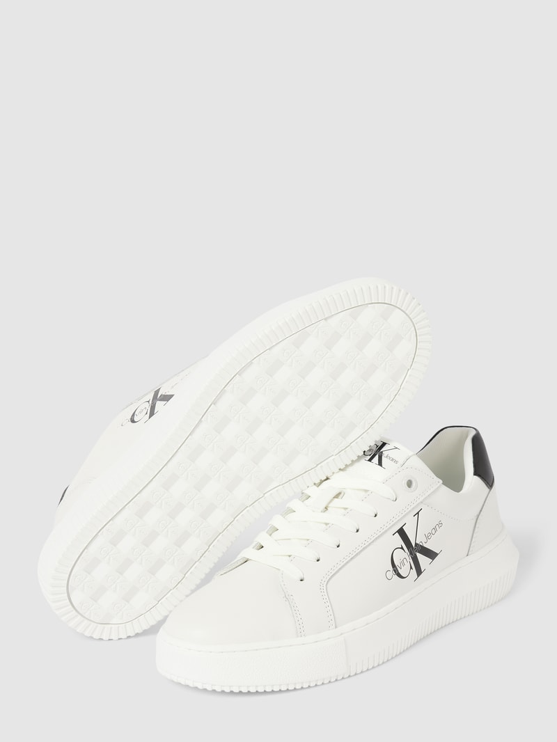 Chunky Sneaker mit Label-Detail in weiss