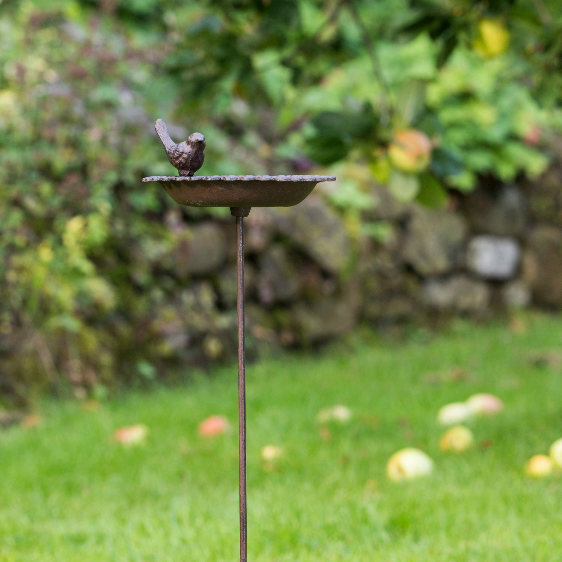 GartenHero Vogeltränke Vogeltränke Erdspieß Gusseisen Vogelbad Wasserschale Wasserspender Schale Vögel