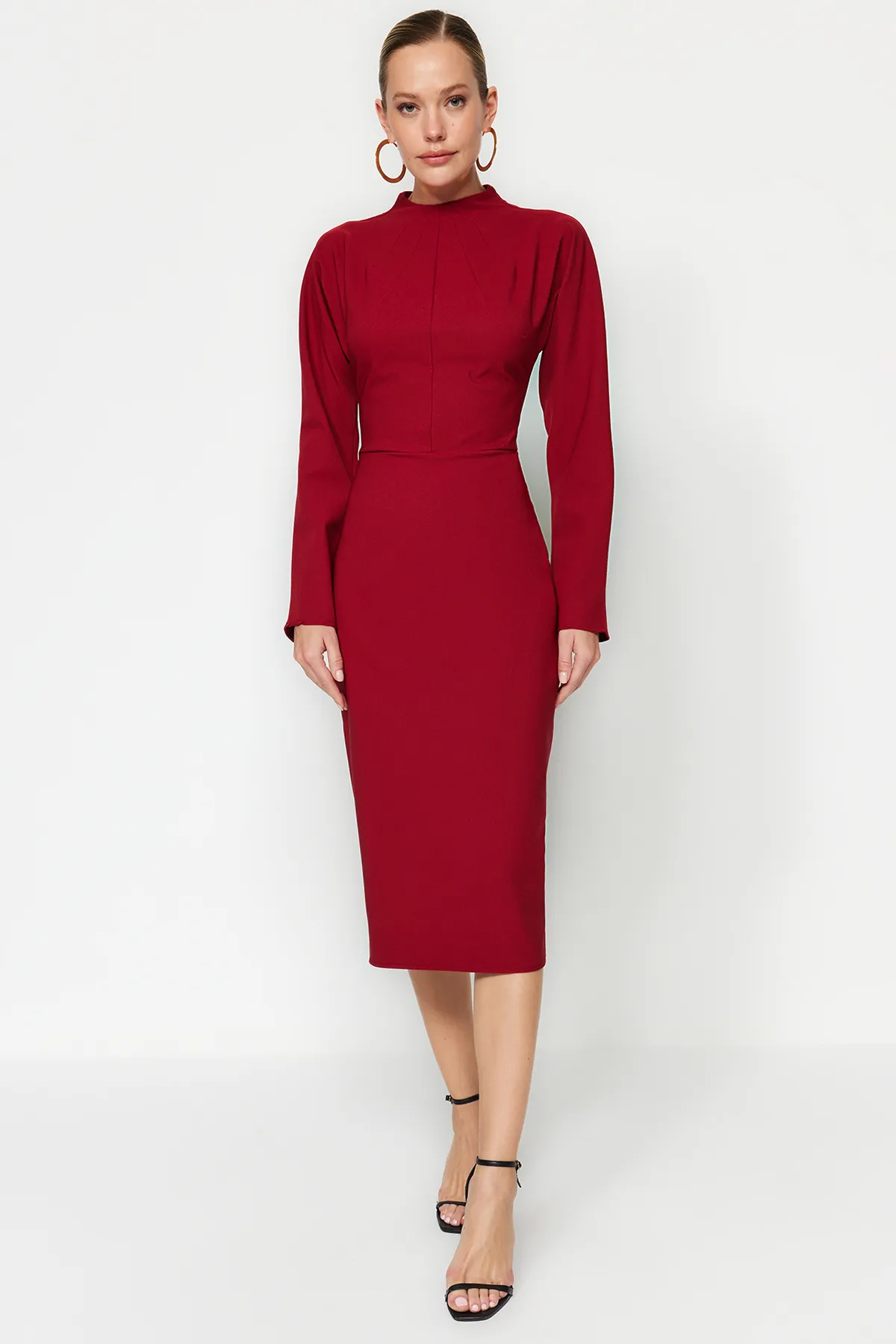Trendyol Collection  Burgunderfarbenes, figurbetontes Midi-Webkleid TWOAW24EL00299