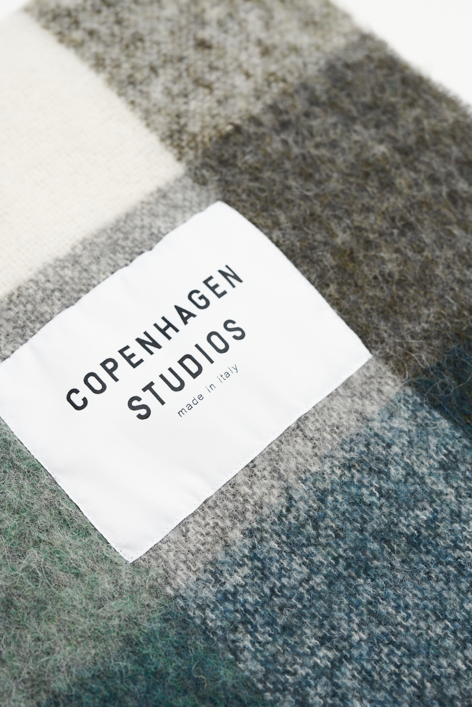 CPH SHAWL 2 wool mix green