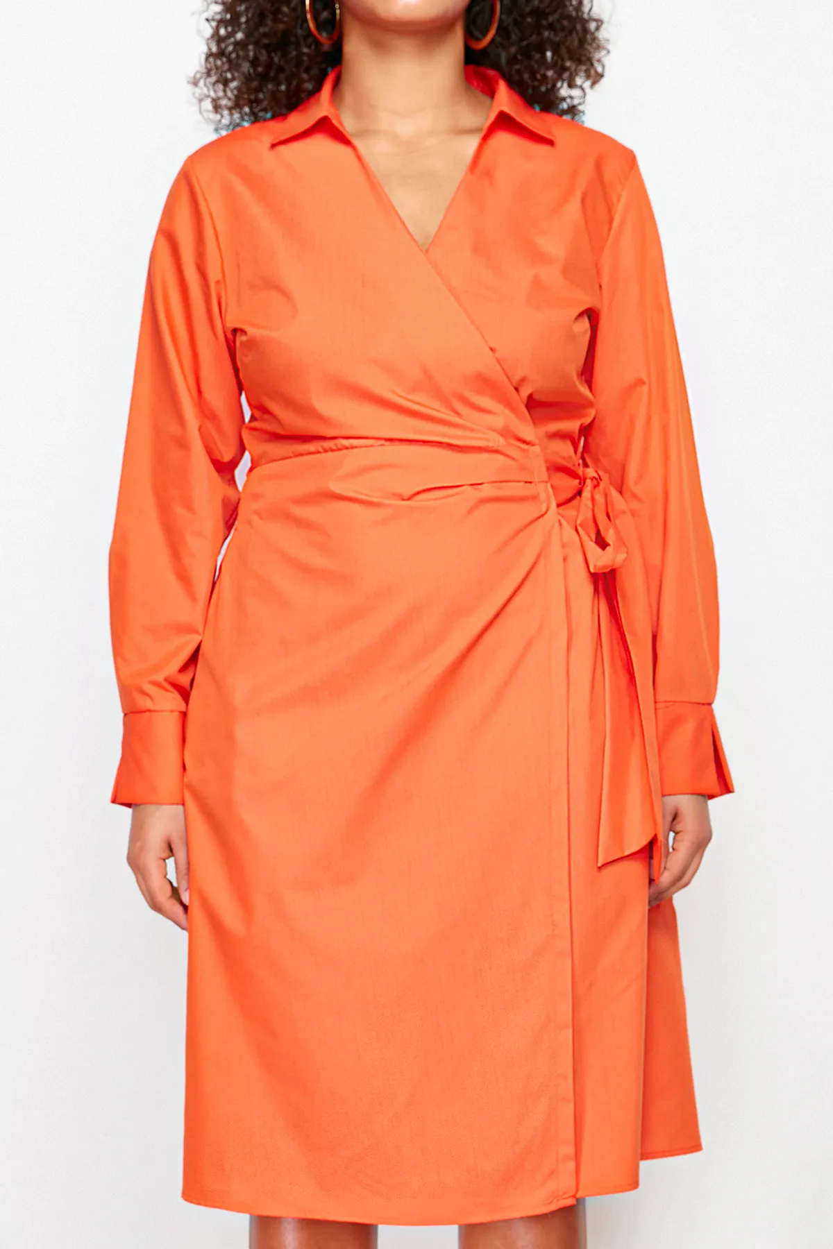 Trendyol Curve  Oranges zweireihiges gewebtes Kleid TBBSS24AH00053