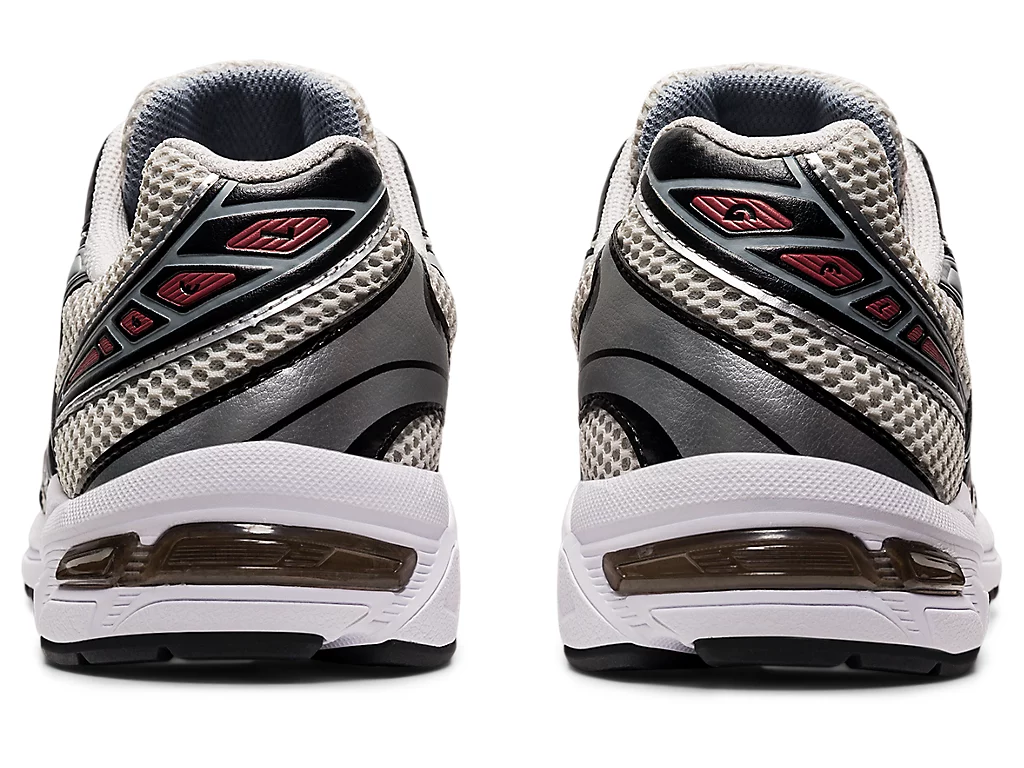 GEL-1130 - Smoke Grey/Pure Silver