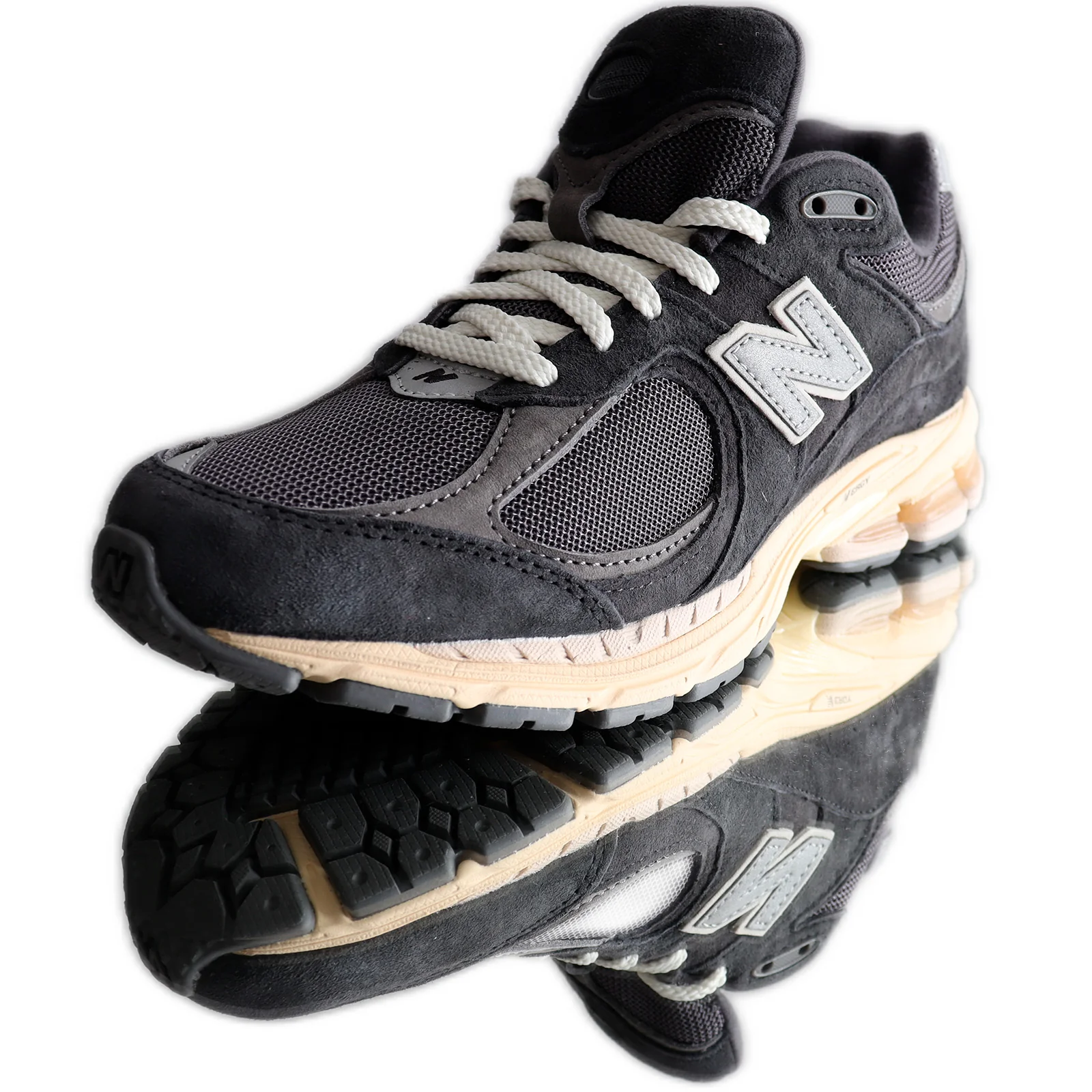 New Balance 2002R Black Dark Grey