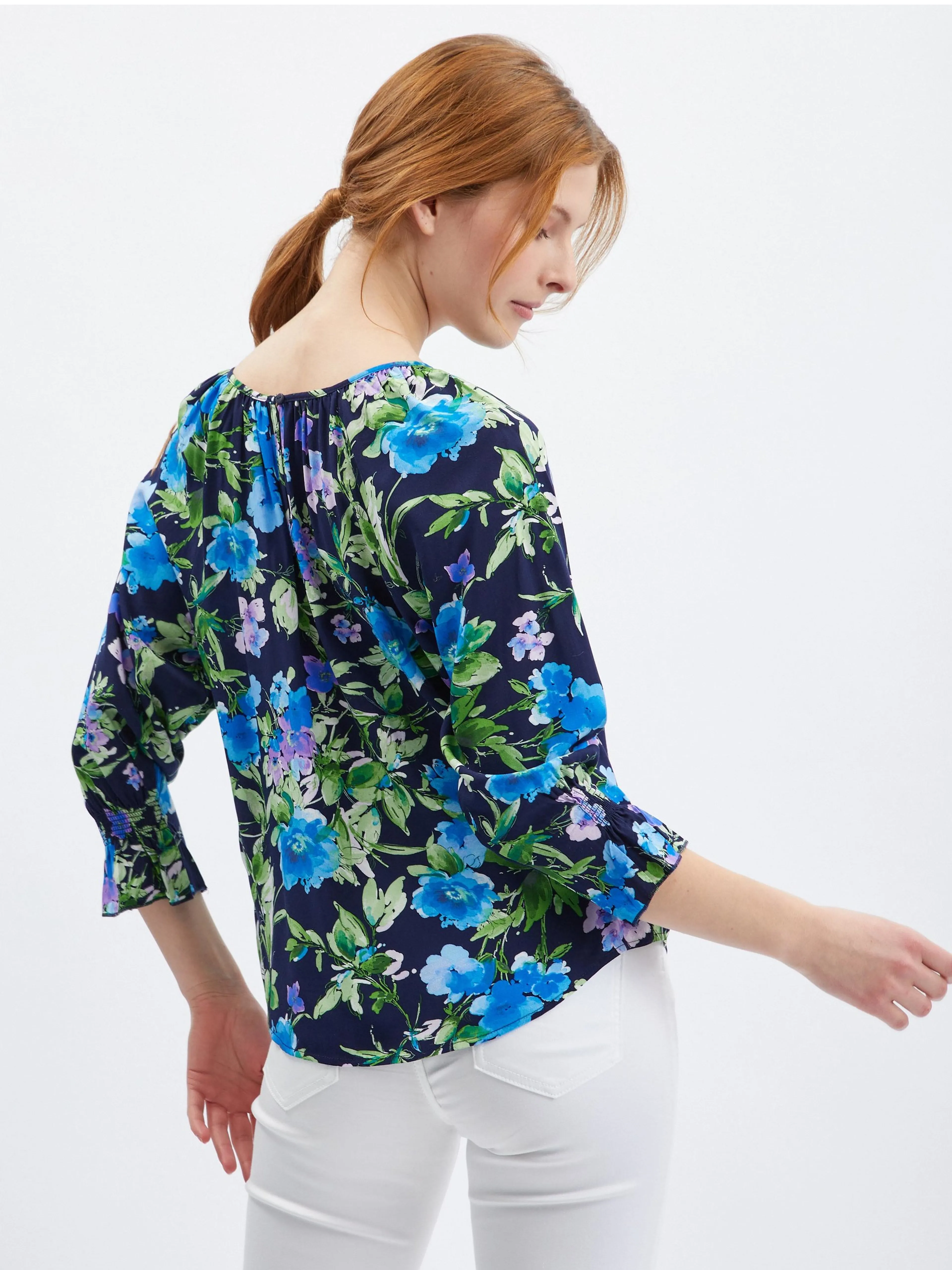 Dunkelblaue Damenbluse mit Blumenmuster ORSAY