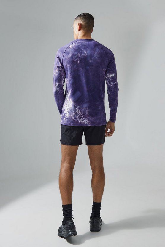 Man Active Slim-Fit Batik T-Shirt