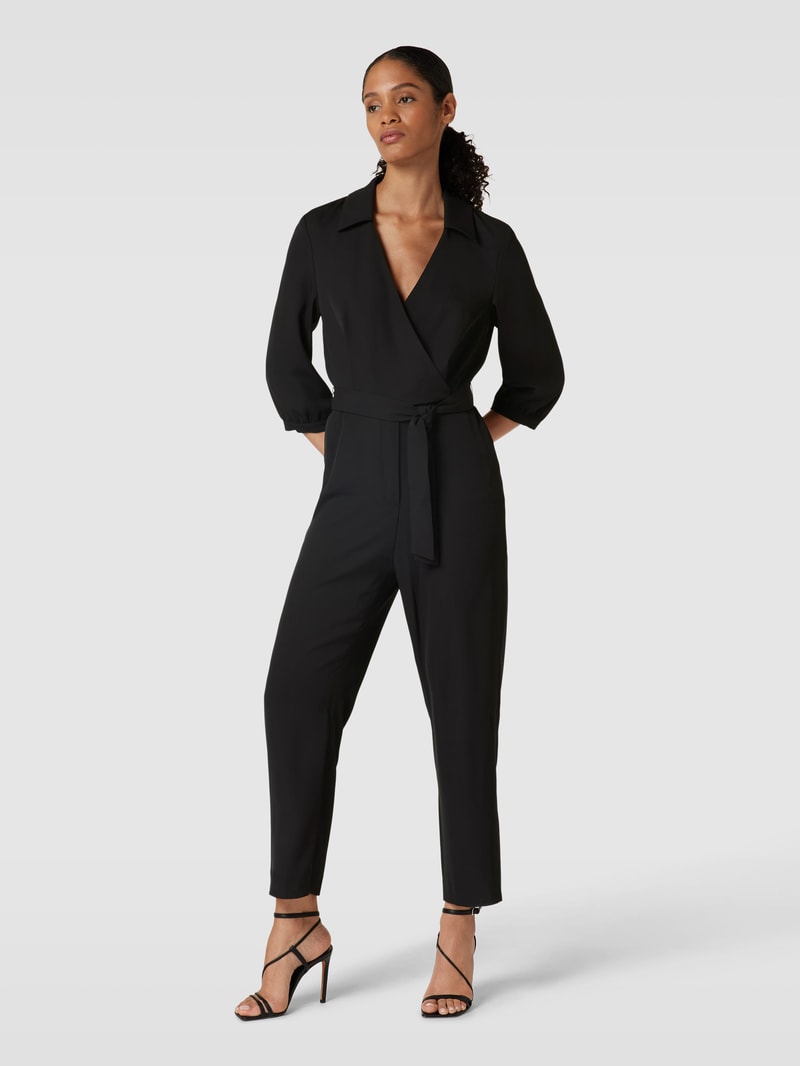 Jumpsuit mit Bindegürtel in schwarz