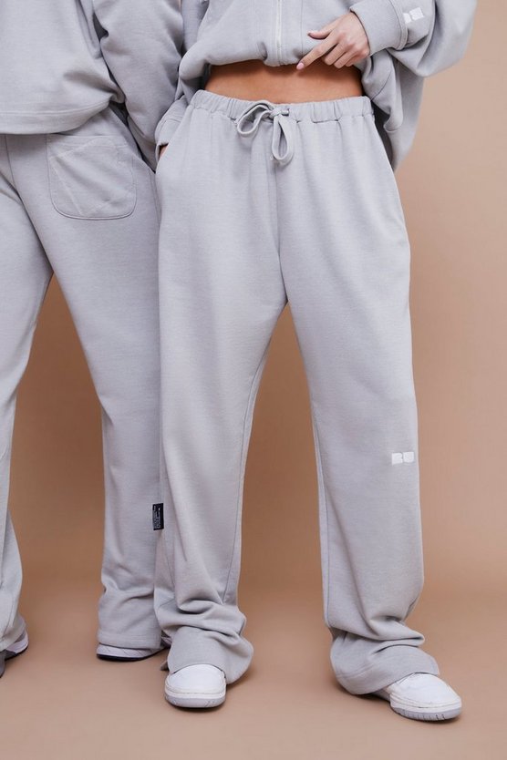 Lockere Jogginghose mit geteiltem Saum