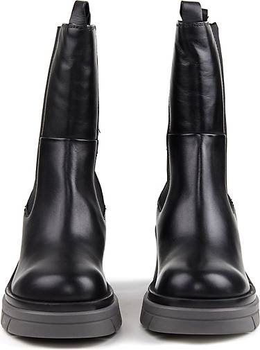 Another A Chelsea Boot
