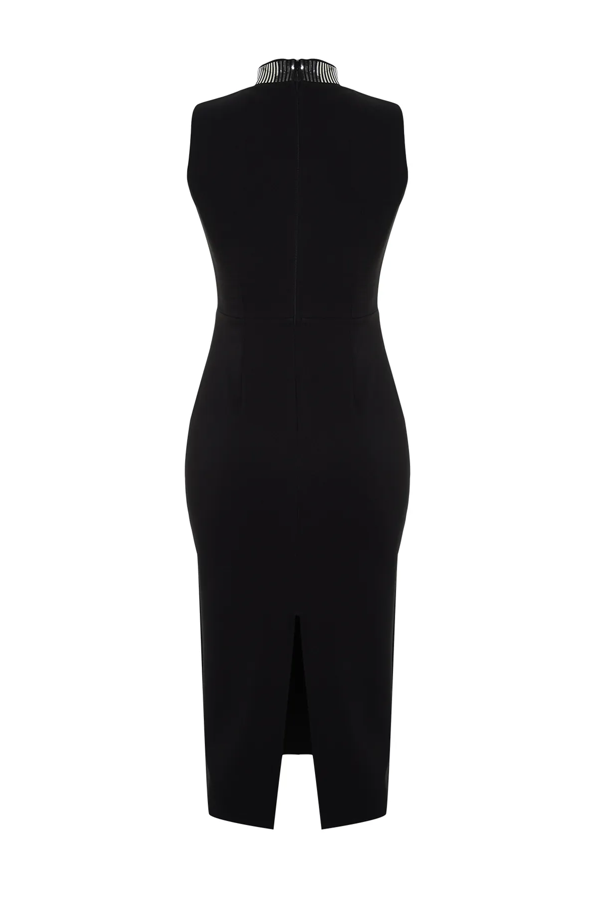 Trendyol Collection  Elegantes Abendkleid in Schwarz mit hohem Kragen und Accessoires TPRSS24EL00060