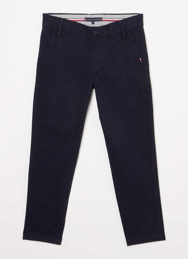 Pantaloni chino slim fit de la Tommy Hilfiger cu buzunare laterale