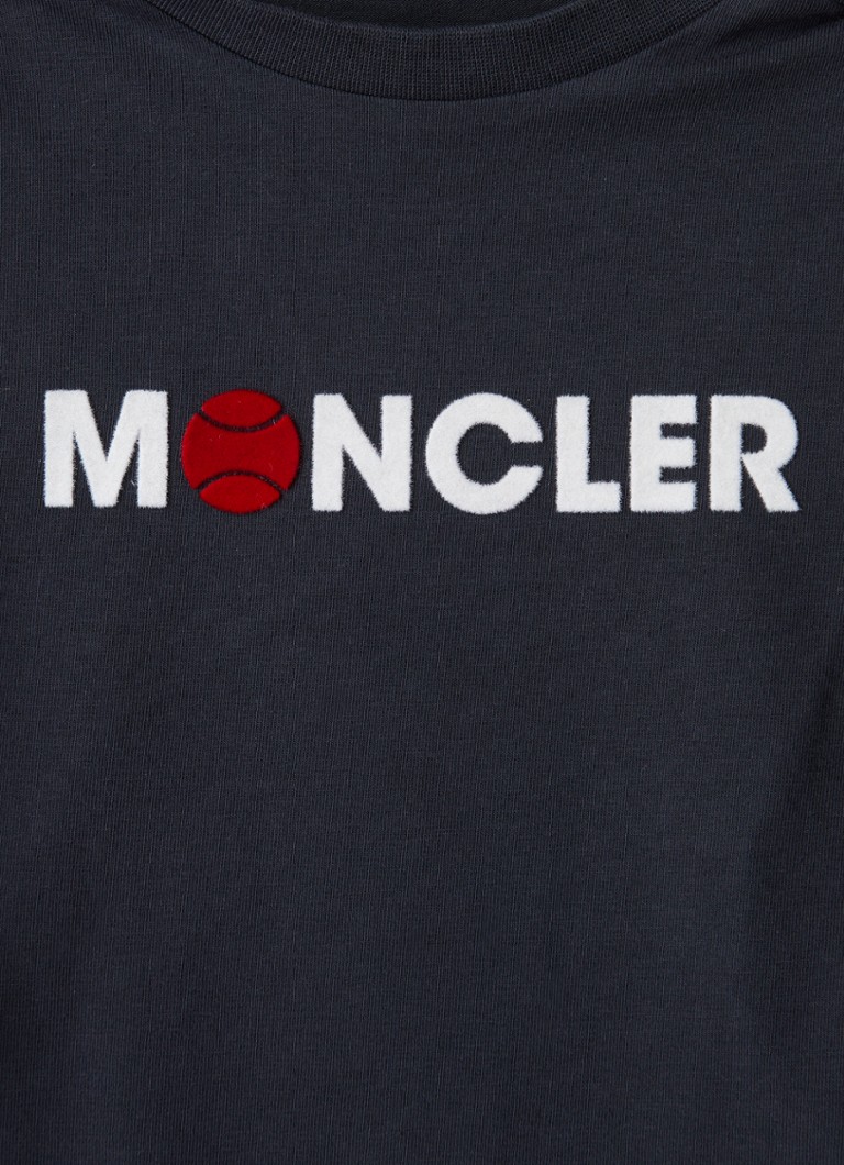 Moncler garās piedurknes ar logotipu