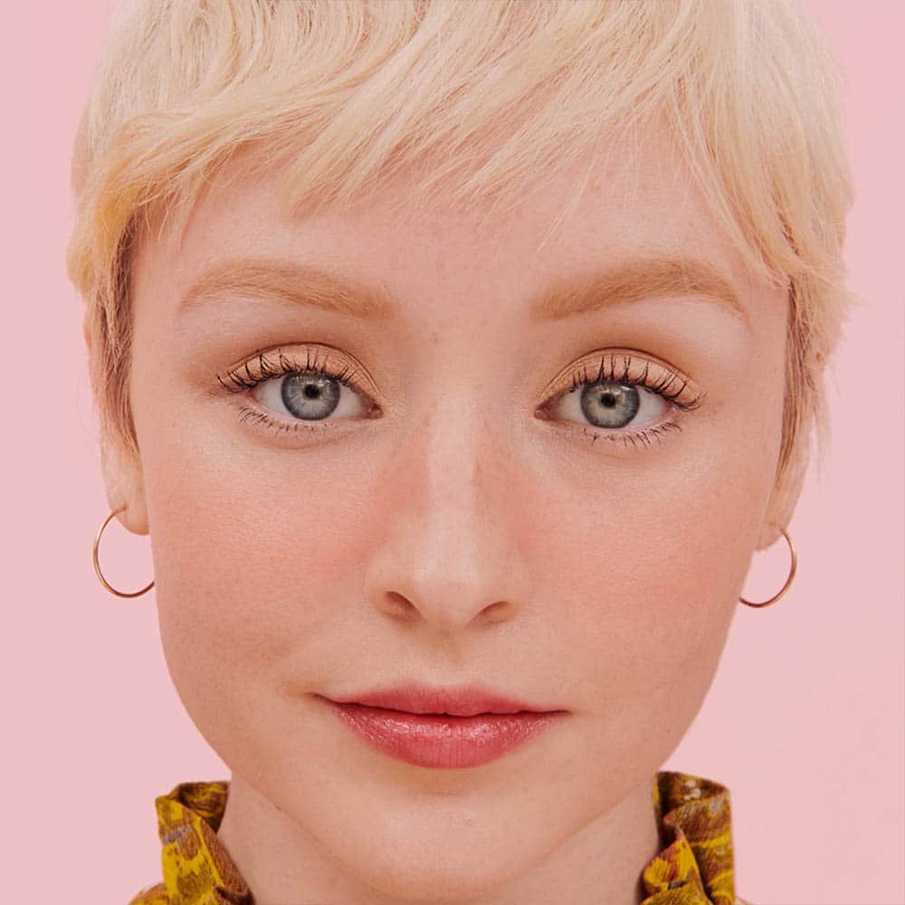 Benefit Teint Sunny Rouge in warmem Korallenrot