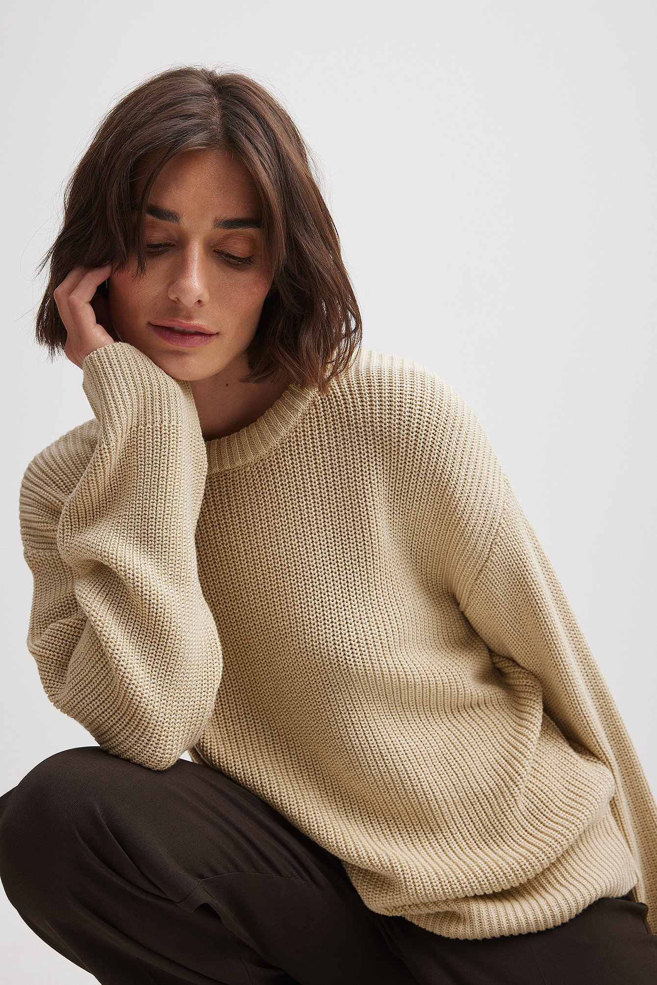 Rundhalsausschnitt Strickpullover