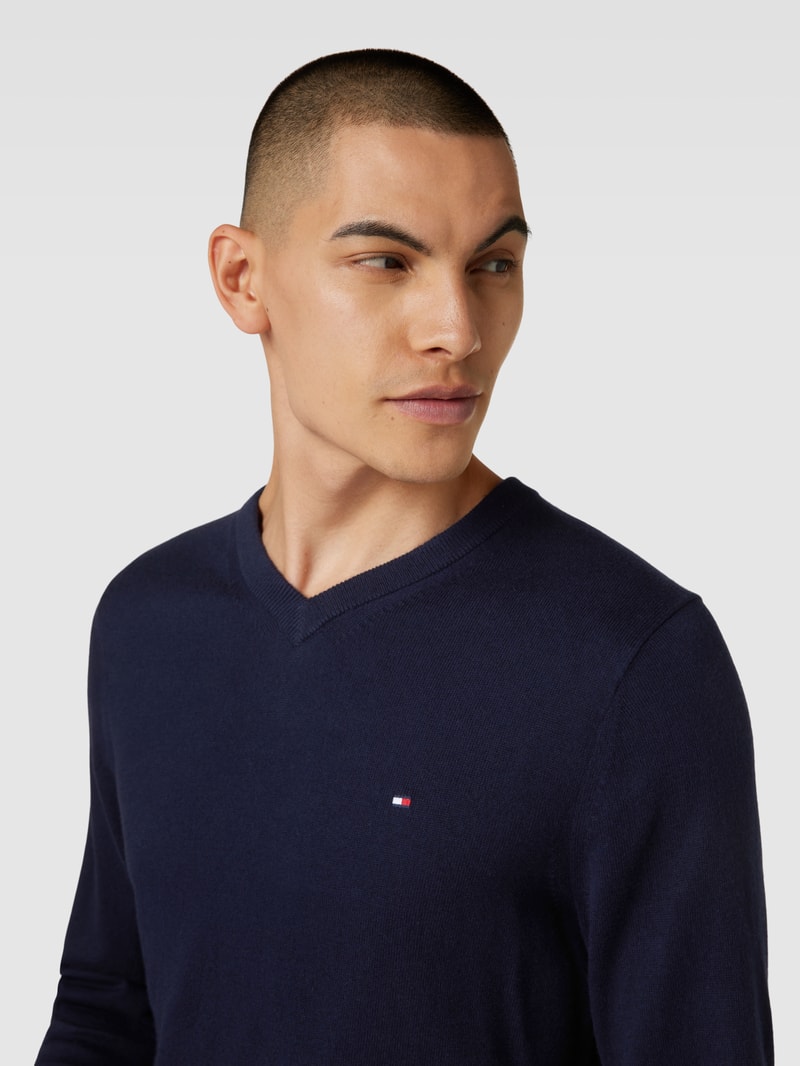 Strickpullover mit V-Ausschnitt Modell 'PIMA' in marineblau