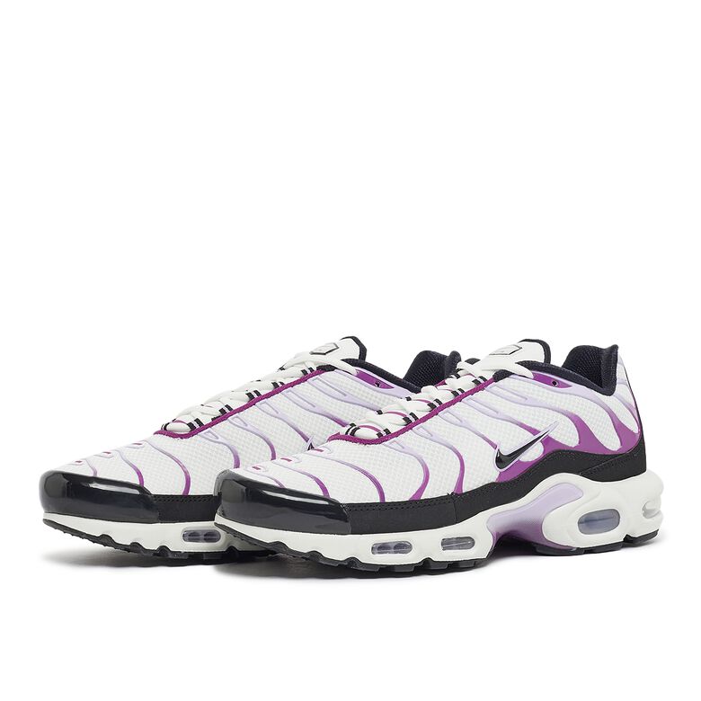 NIKE Air Max Plus 