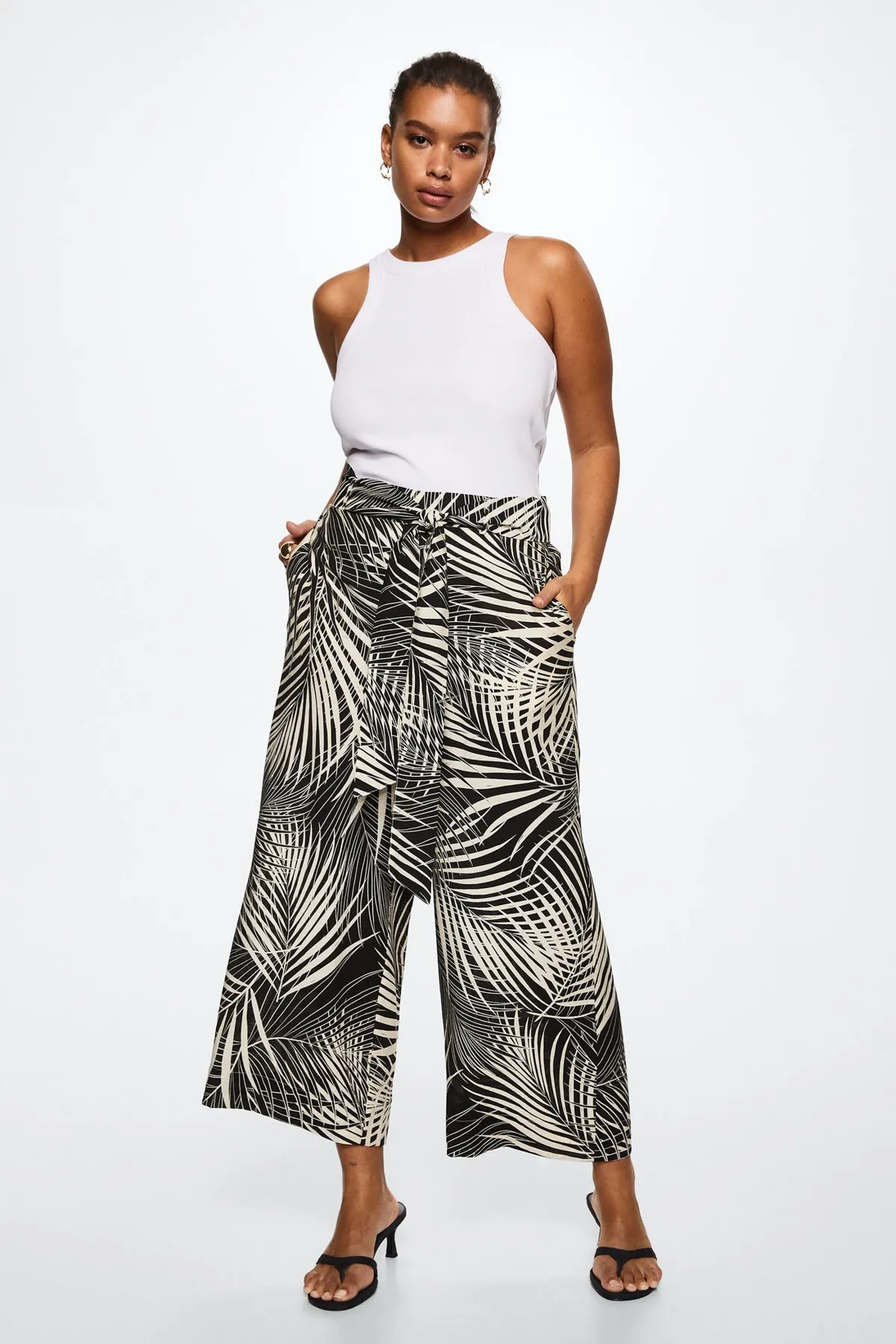 MANGO  Schwarze Damenhose 37000381