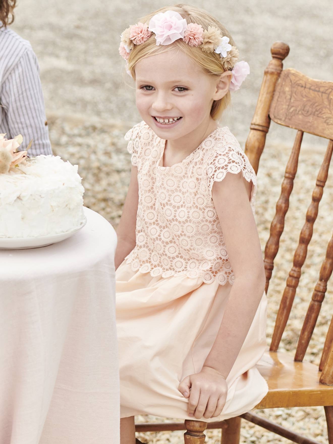 Vertbaudet Festliches Mädchen Kleid mit Makrameespitze Oeko-Tex - rosa nude