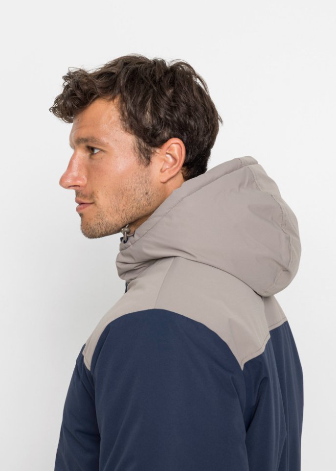 Winterjacke mir recyceltem Polyester