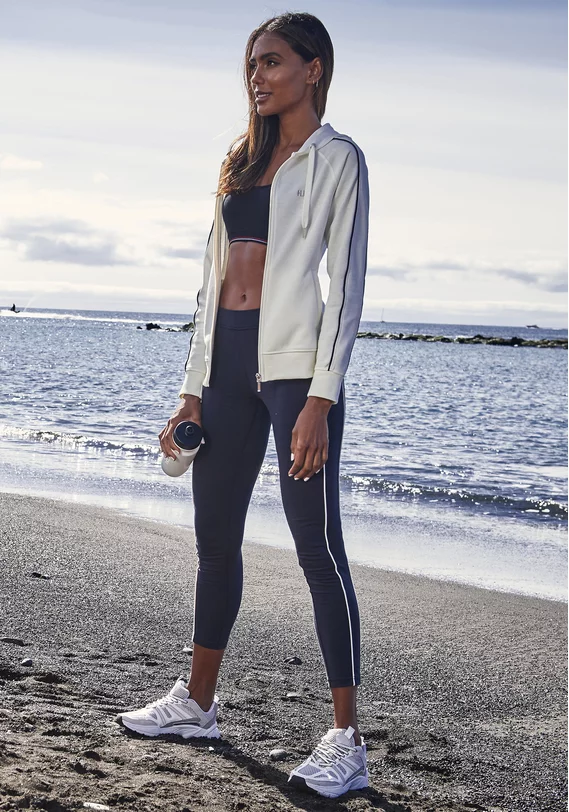 Kapuzensweatjacke