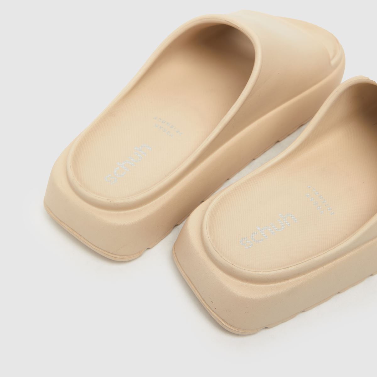 Sandali s podplatom Schuh Tatia v beli barvi