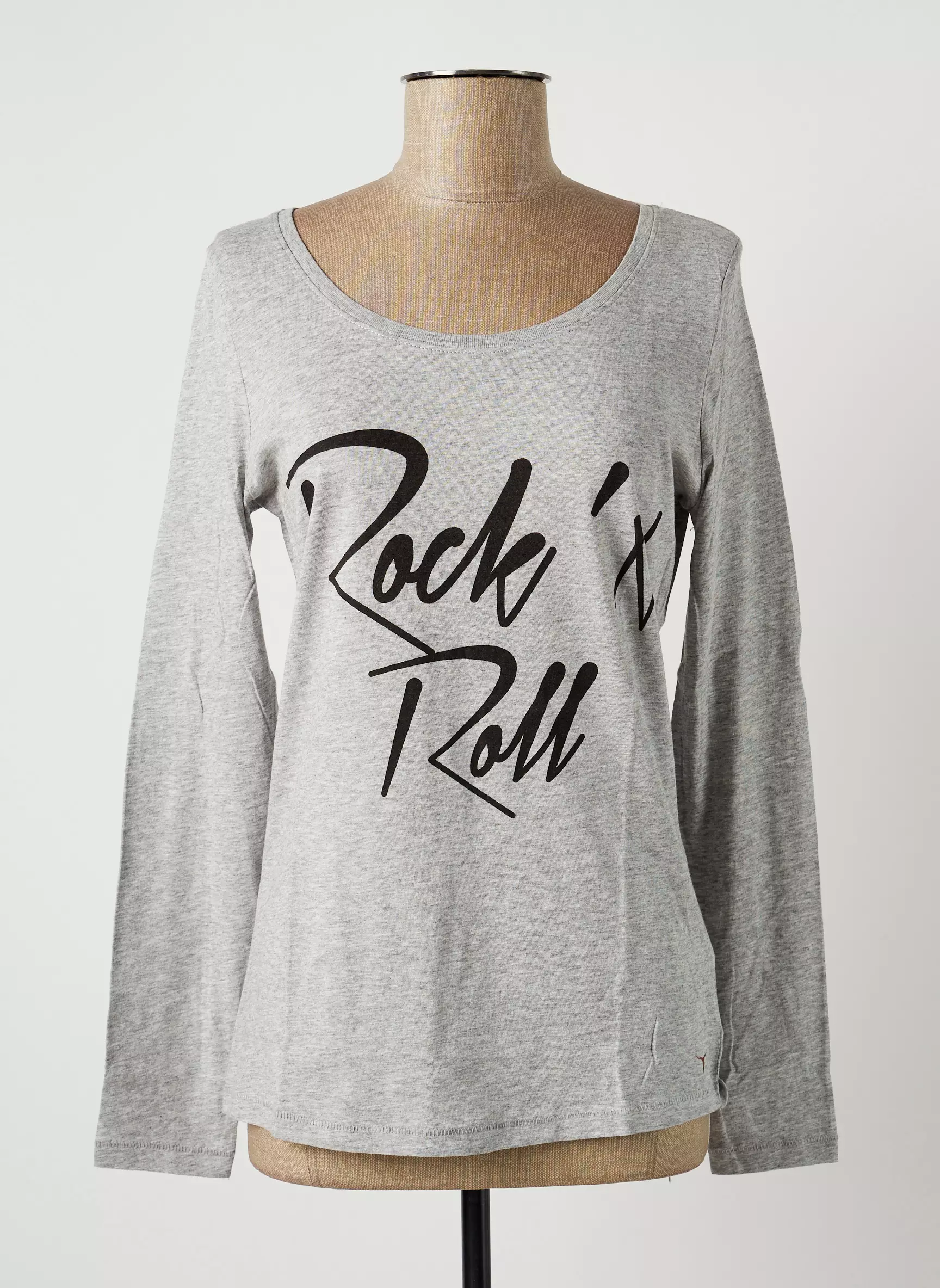 An Famille Tshirts Femme couleur gris