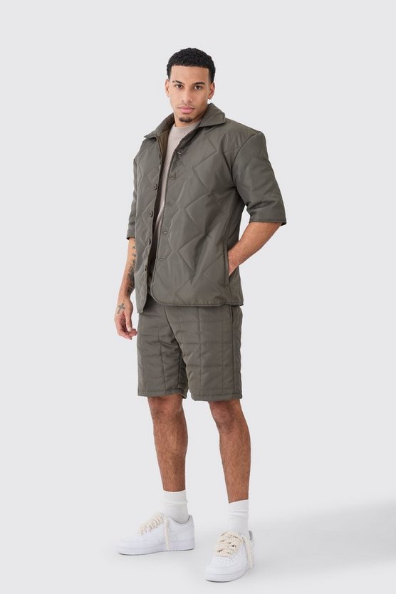 Gestepptes Hemd und Shorts