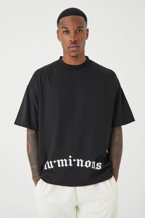 Oversize T-Shirt mit Renaisscance Print