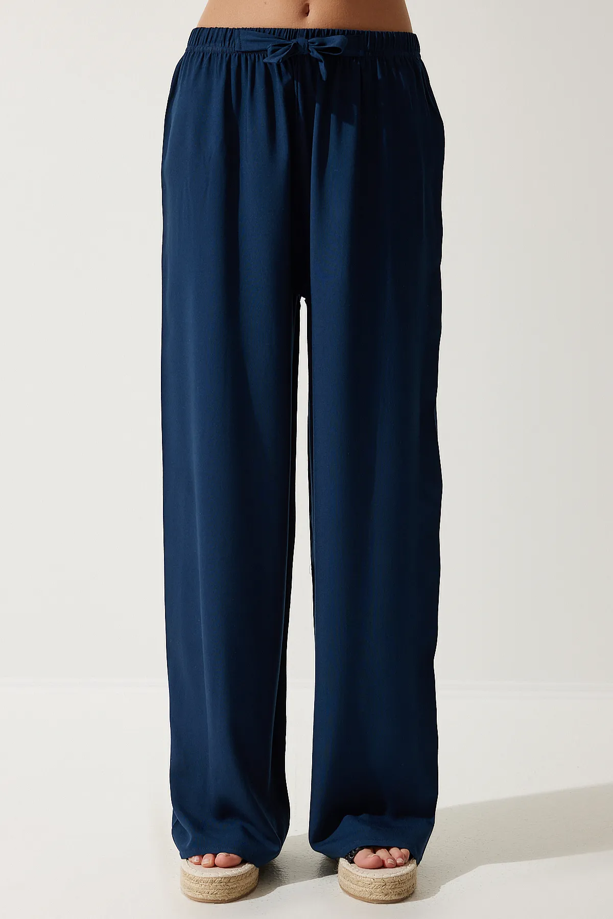 Happiness İstanbul  Marineblaue Palazzo-Hose aus Viskose für Damen im Sommer EN00610