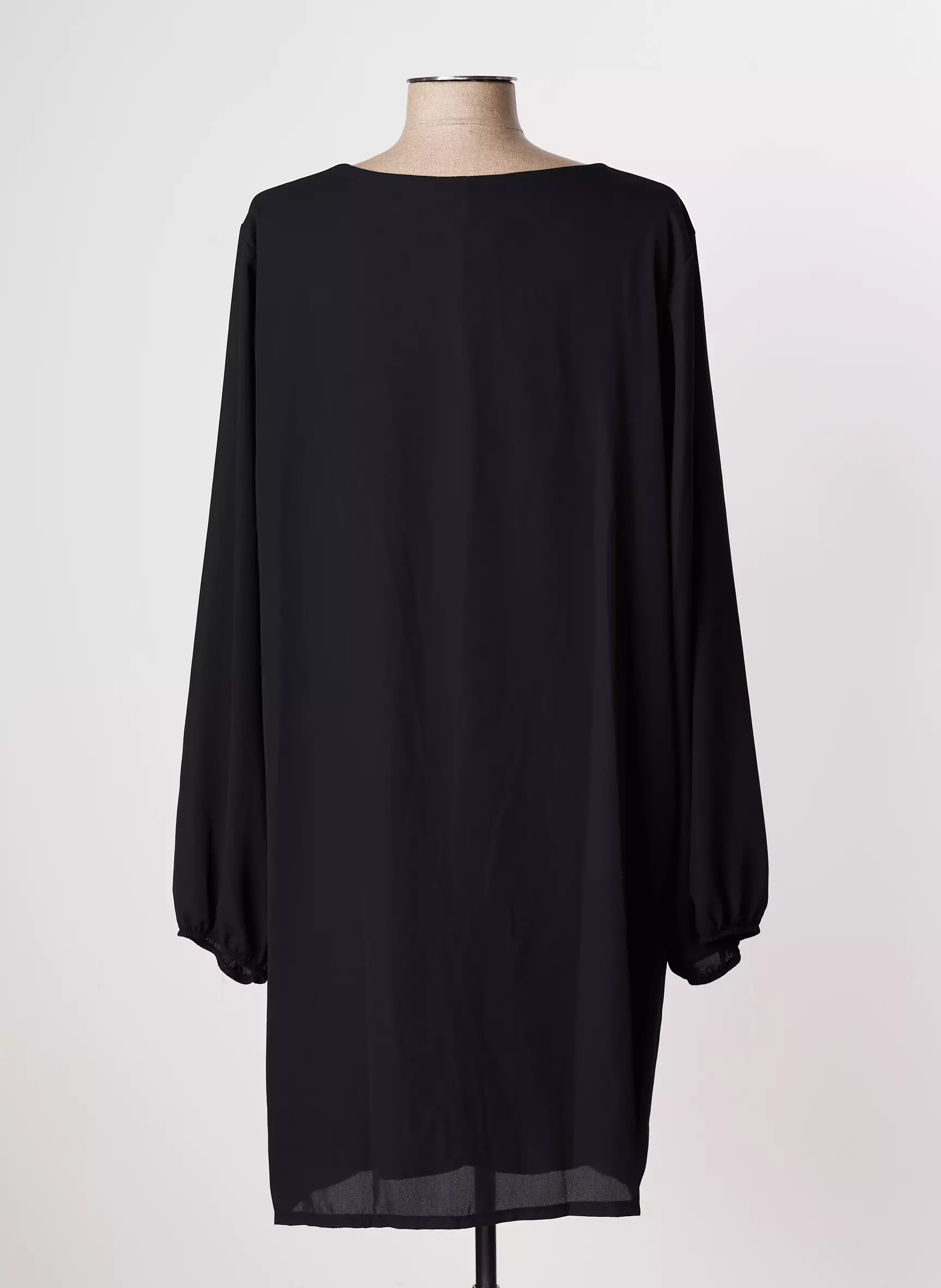 Multiples Robes Courtes Femme couleur noir