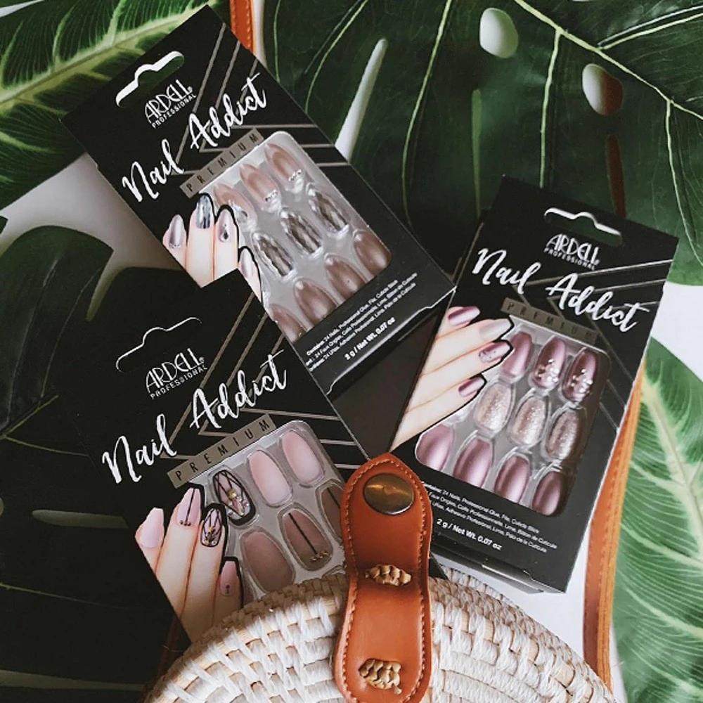 Ongles artificiels prêts à poser Ardell avec accessoires