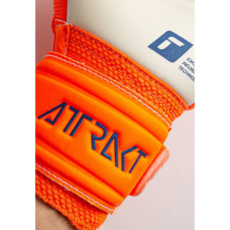 Reusch Attrakt Freegel Silver Jr Torwarthandschuhe