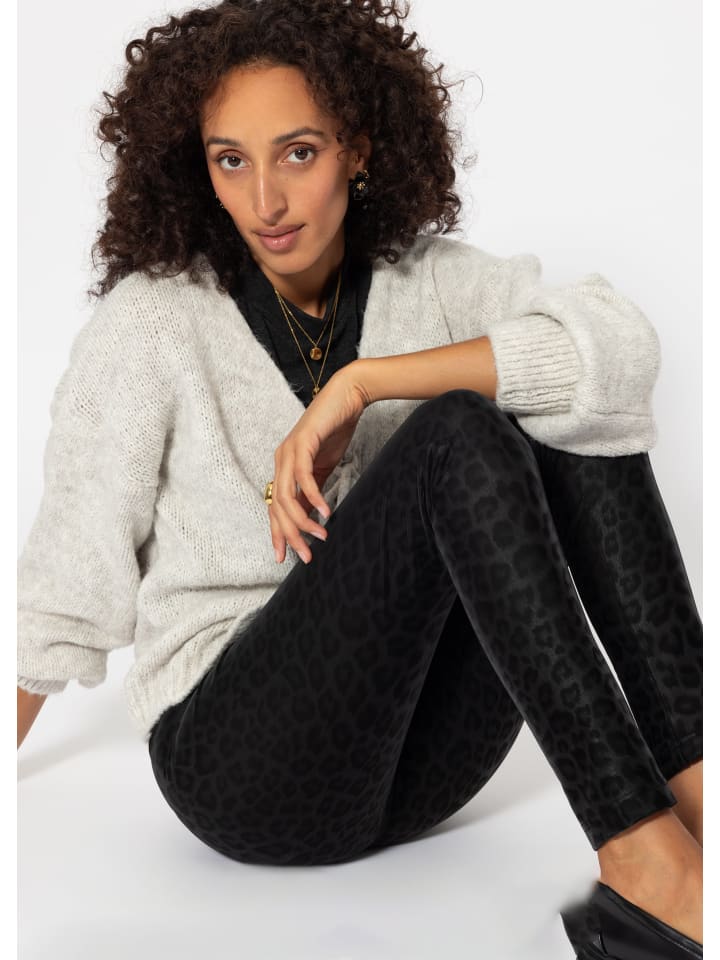 SASSYCLASSY Thermo Leggings in Lederoptik mit Leo Print in Schwarz günstig kaufen