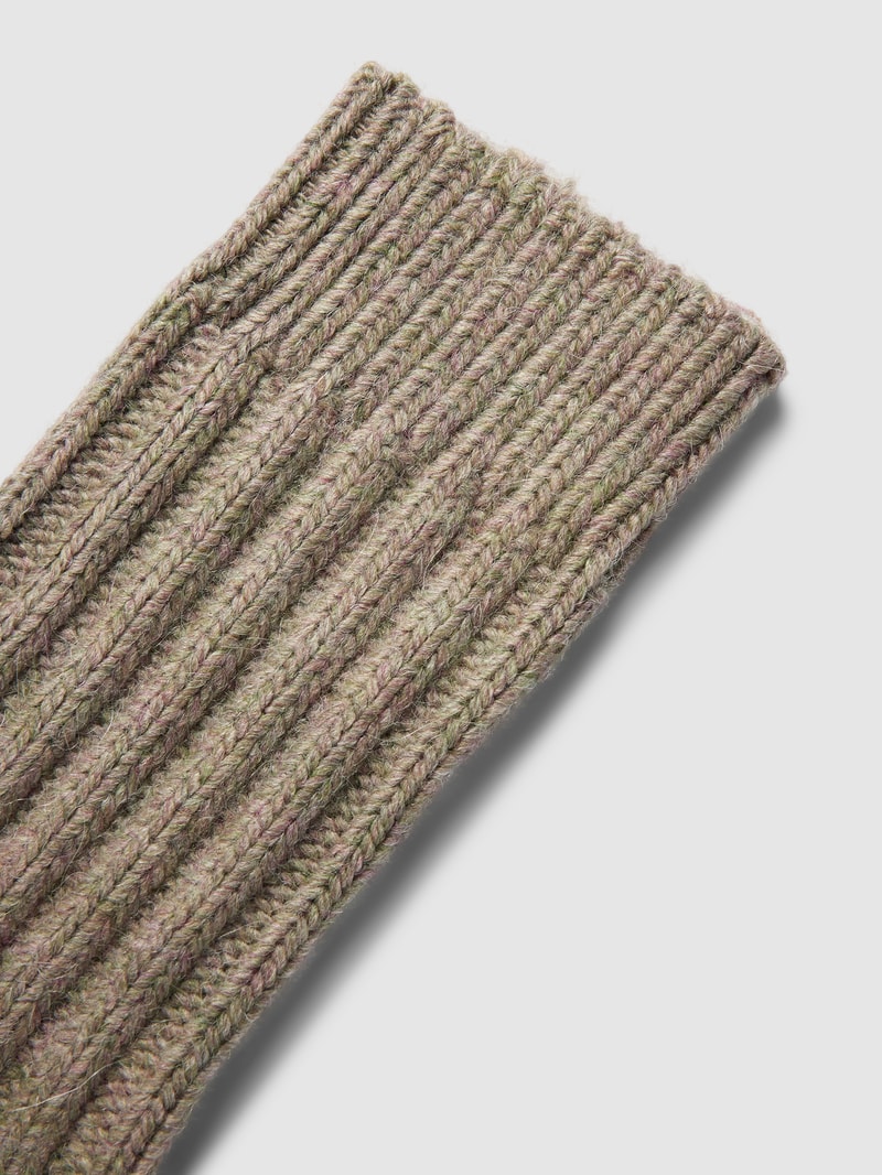 Socken mit Strukturmuster in stein meliert