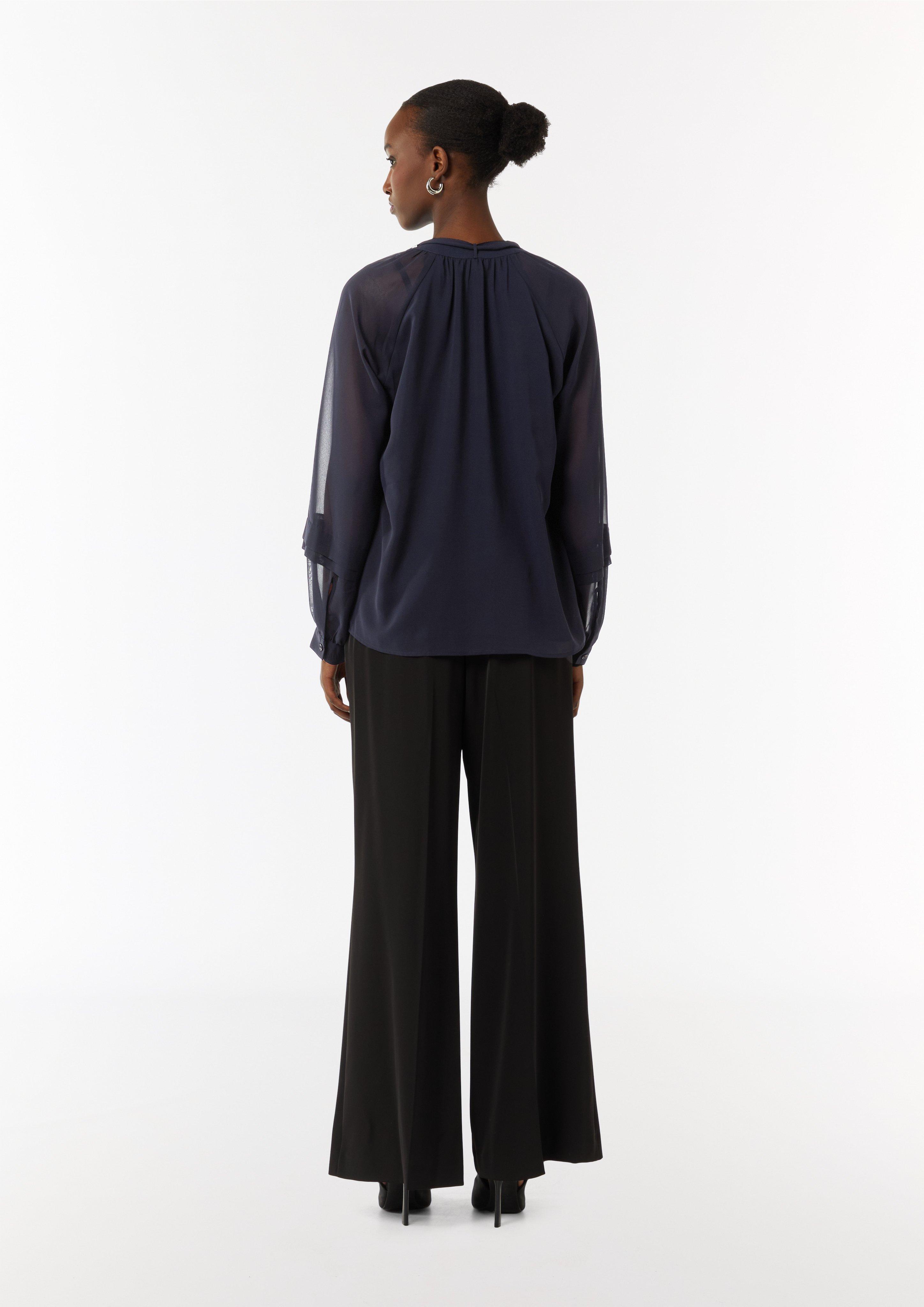 Gemusterte Schluppenbluse aus Chiffon - navy