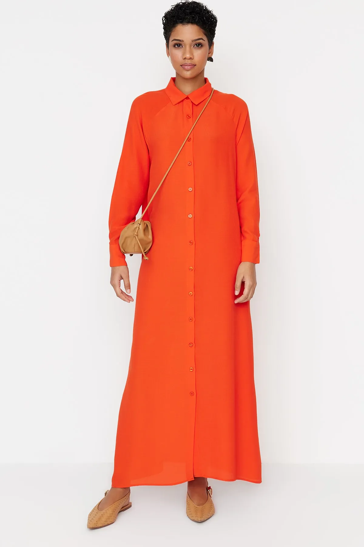 Trendyol Modest  Oranges Hemdblusenkleid aus 100 % Viskosegewebe TCTSS23EB00020