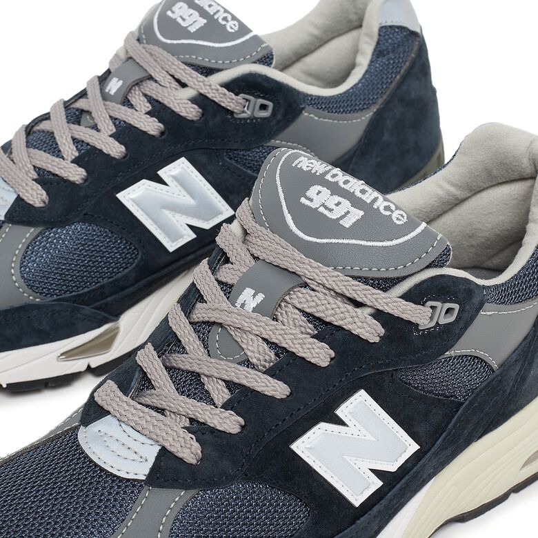 New Balance M991NV blau
